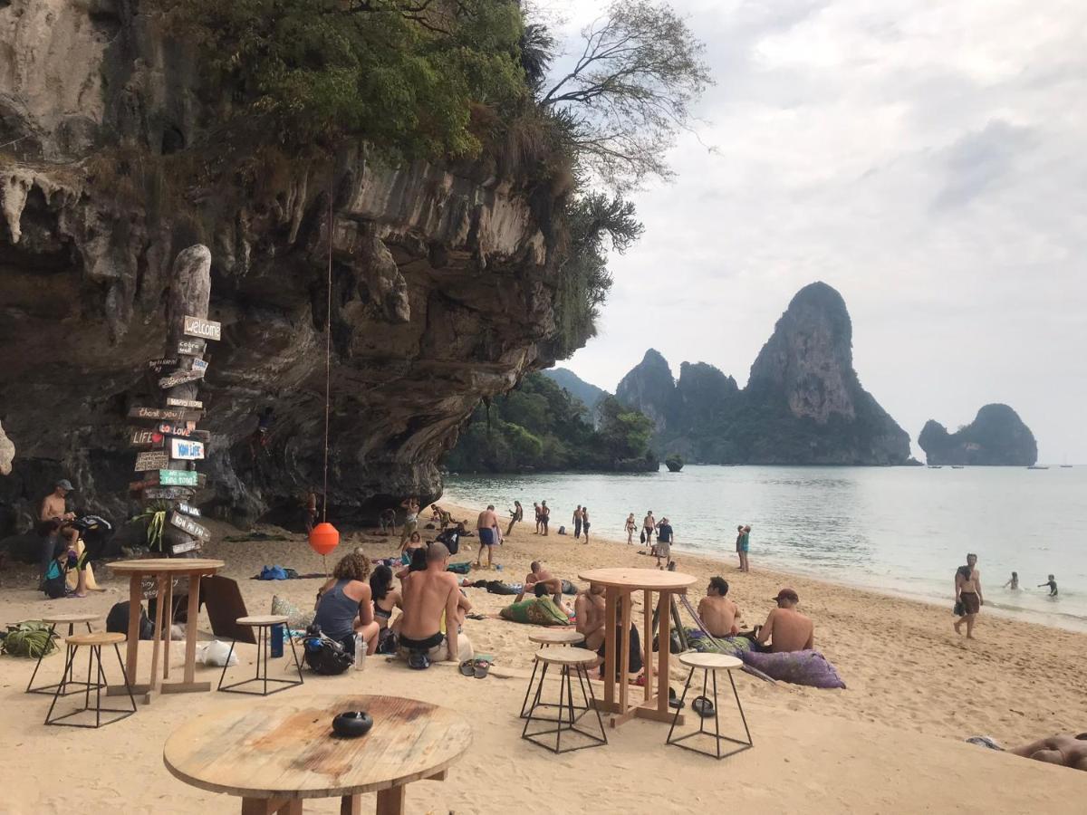Chill Out Bar And Bungalows Tonsai Beach Exterior foto