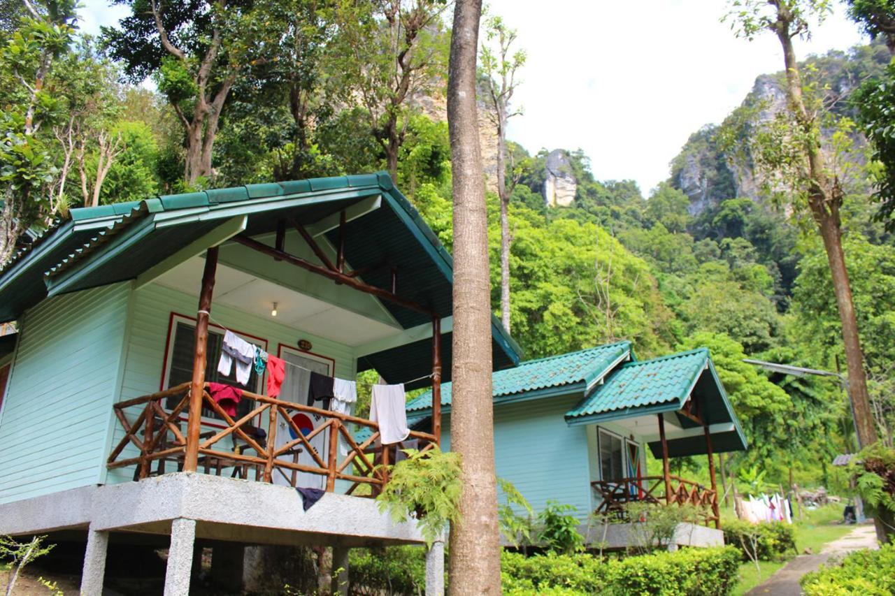 Chill Out Bar And Bungalows Tonsai Beach Exterior foto